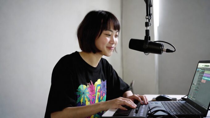 Akashic DTM教室でリリース・コンペのサポートを受ける人のイメージ